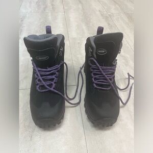 Baffin Hiking Shoes